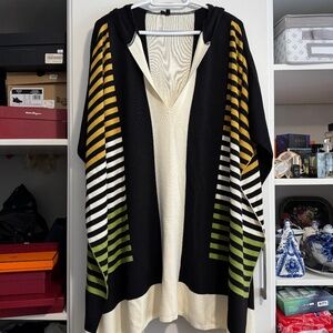 Roni Râbl, Size 0/S, 50% Wool, 50% Acrylic